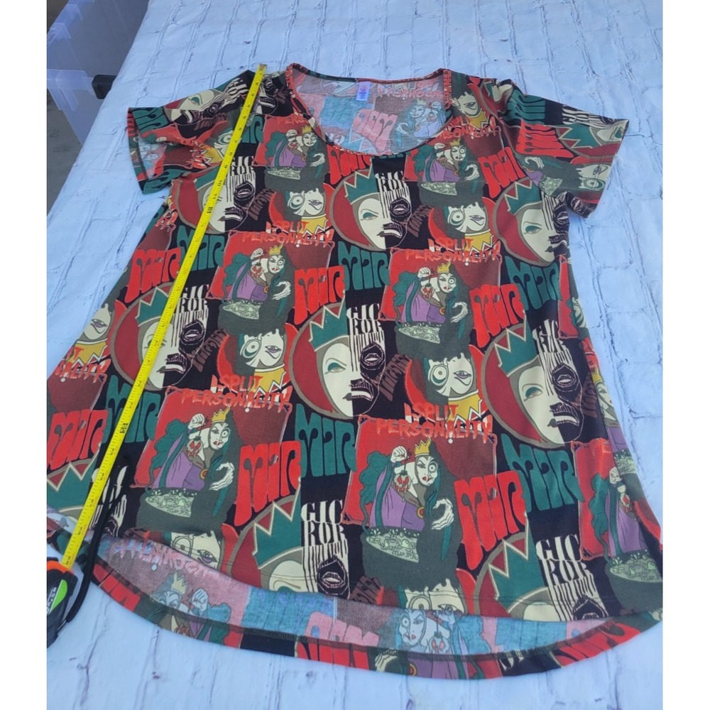 Blouse short Sleeve size ( XL) by LuLaRoe Lynnae Disney Villain